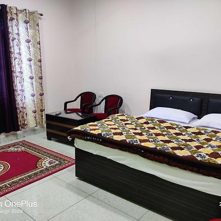 Hotel O Mohani Inn And Banquet Kausani Bagian luar foto