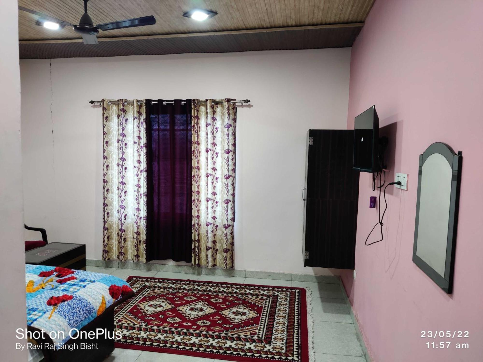 Hotel O Mohani Inn And Banquet Kausani Bagian luar foto